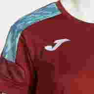 Футболка JOMA CAMISETA MANGA CORTA CHAMPIONSHIP VIII BURDEOS CELESTE - Футболка JOMA CAMISETA MANGA CORTA CHAMPIONSHIP VIII BURDEOS CELESTE