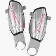 Щитки футбольные NIKE CHRG GRD Черно-белый (010) - Щитки футбольные NIKE CHRG GRD Черно-белый (010)